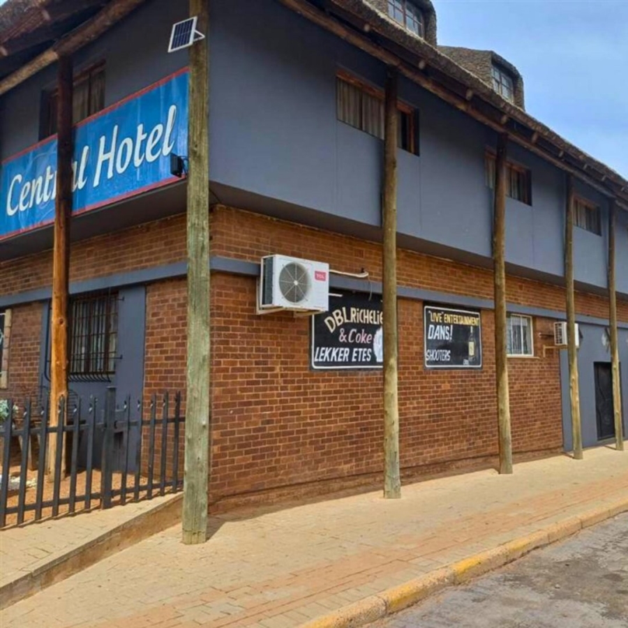 Commercial Property for Sale in Warrenton Northern Cape